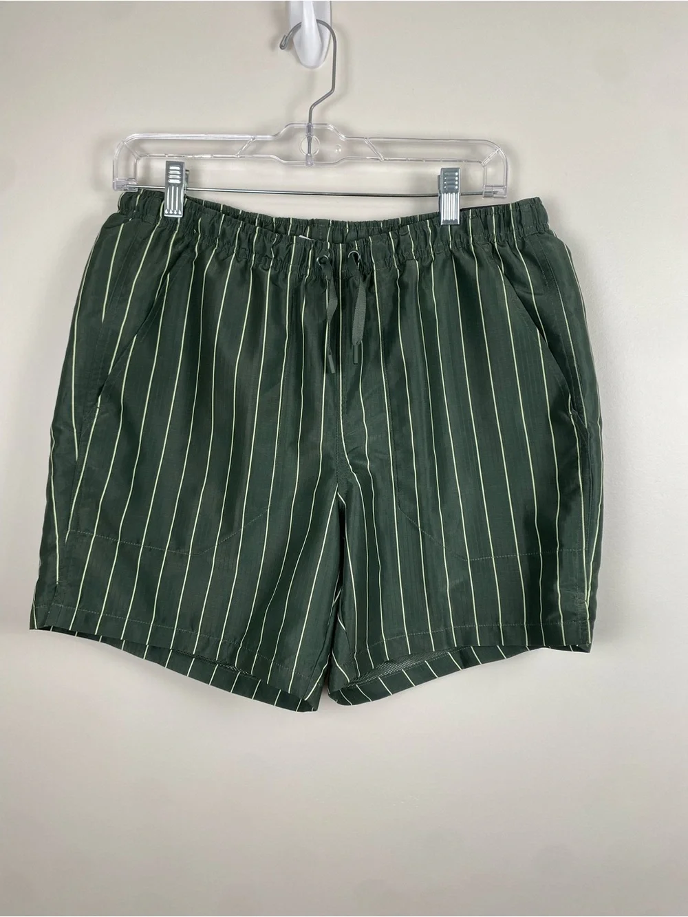 NWT DSG Men's Pinstripe Olive Green 6